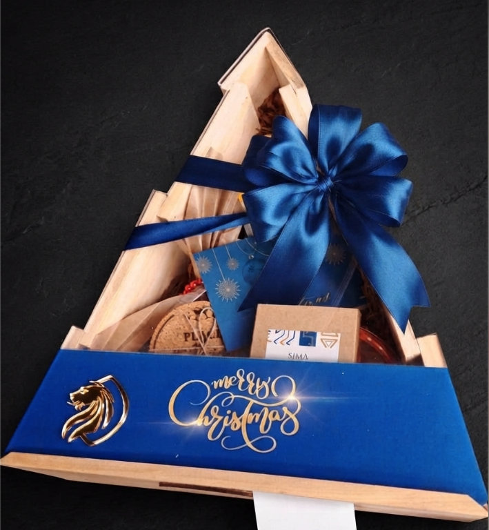 Premium Precious Giftz corporate Christmas hamper